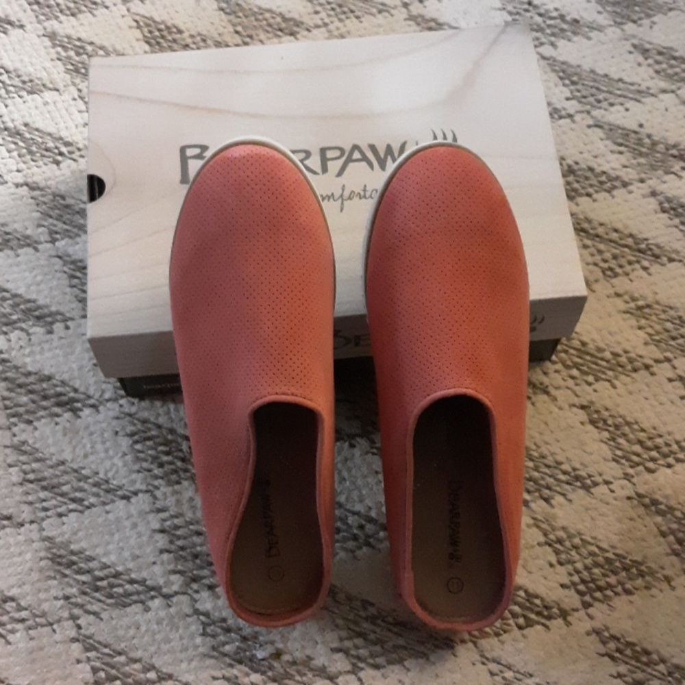 Bearpaw coral mules